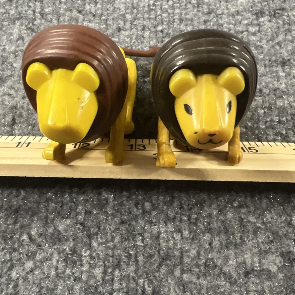 Vintage Fisher-Price Little People Circus Train Animals Lot (2 Lions, 1 Bear) - Picture 8 of 8